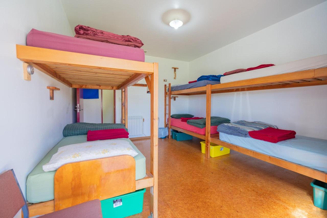 Хостел Bob & Maxines Backpackers Те-Анау Экстерьер фото